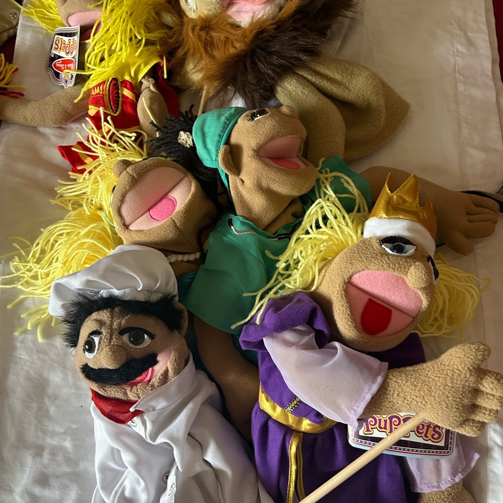 Melissa & Doug Puppet Collection - Purple, Green, White